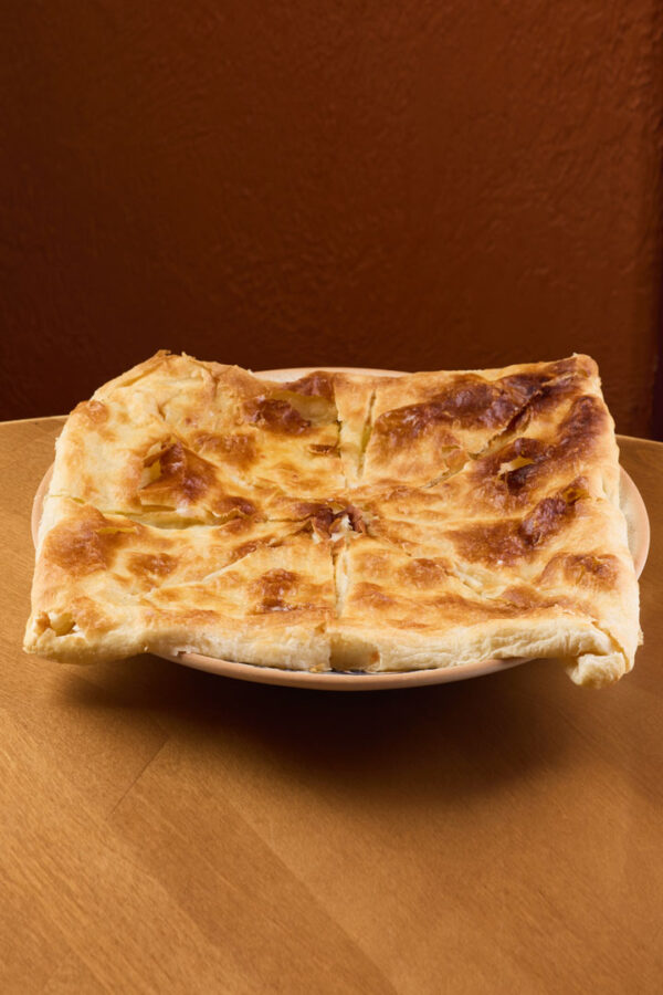 Пеновани с цыпленком и копченым соусом